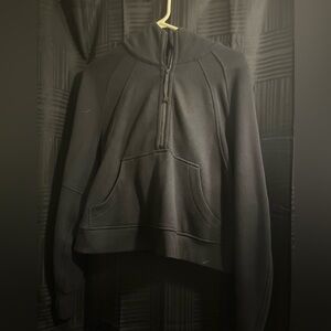 Lululemon black scuba m/l
